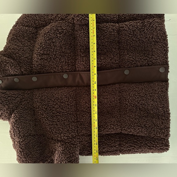 Gentle Fawn Size Medium fleece jacket - Picture 5 of 6